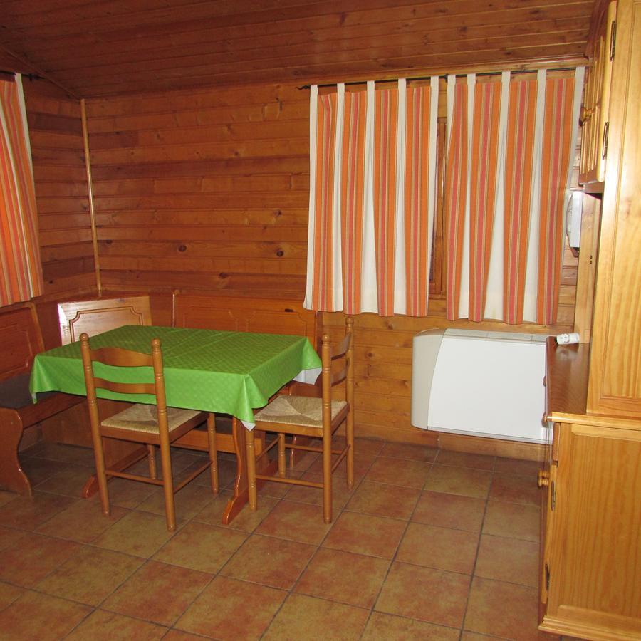 Camping-Bungalows Ciudad De Альбаррасин Экстерьер фото